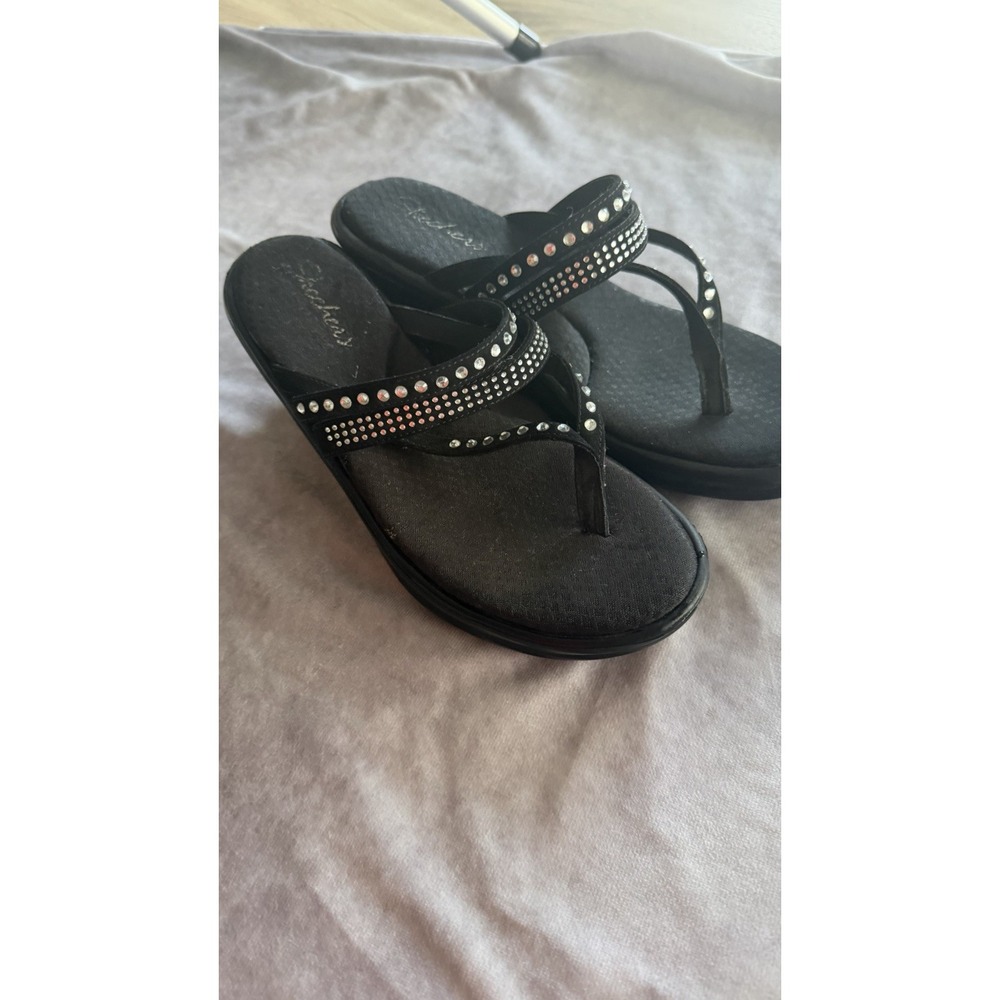 Skechers Cali Womens 8.5 Black Rhinestone Wedge Thong Sandals Y2K
